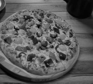 Classic Veg Pizza