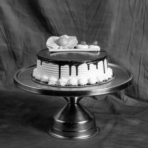 Black Forest Cake (1 Kg)
