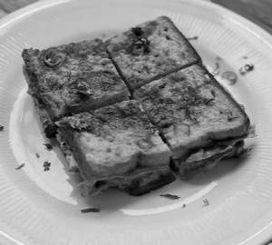 Bread omelet sandwich