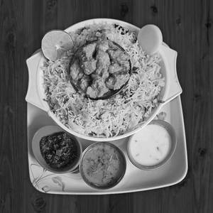 Pulav with Boneless chicken Curry (Large)