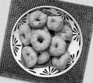 Tasty & Healthy Medu Wada (4 Pes) crispy