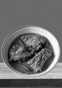 Fish Kalia (2 Pcs)