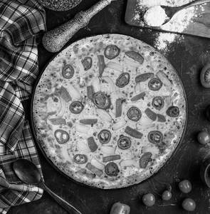 Tangy Onion Pizza