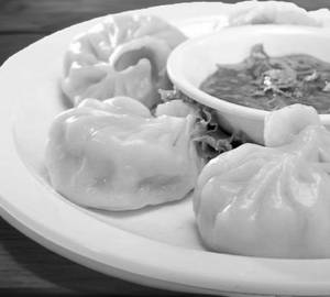 Chicken Peri Peri Steamed Momos