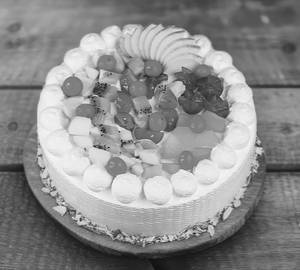 Eggless Pineapple Fresh Fruit Cake