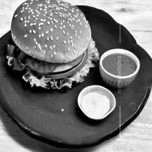 Crispy paneer burger
