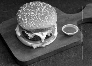 Veg tikki burger