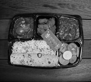 Chicken thali