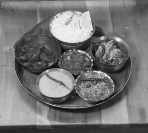 Poora Chicken Thali