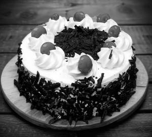 Black Forest Cake  [1 Kg]