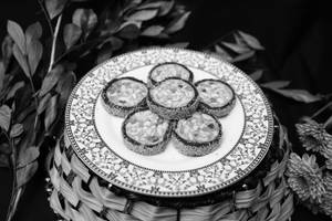 Anjeer Roll
