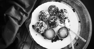 Dry jamun [2 pieces]