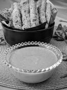 Chicken french fries with mayo dip