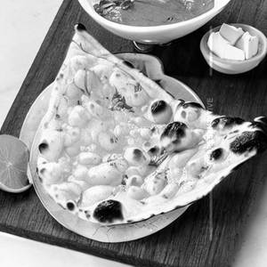 Butter naan                                                                                                                                                           