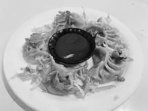 Cheese Corn Steamed Momos [5 Pieces]