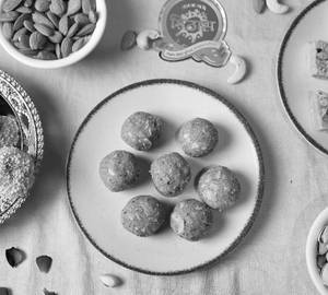 Atta Laddu