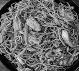 Chicken hakka noodles
