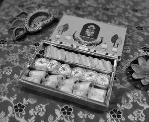 Kaju Mix Box 450 Gm Hamper