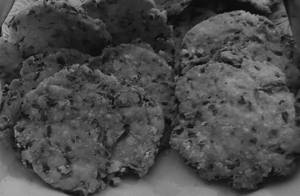 Madhur Vada (2 Pcs)