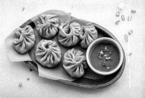 Deep Fried Classic Chicken Momos