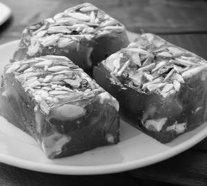 Karachi Halwa