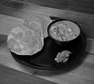 Poori aloo