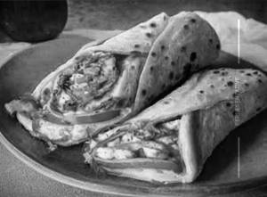 Single Egg Double Paneer Roll
