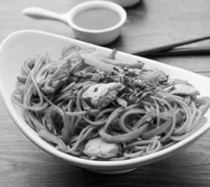 Chicken Hakka Noodles