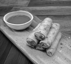 Vegetable And Glass Noodles Spring Rolls, Sriracha Sauce