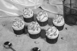 Salted Caramel Cup Cake (box Of 6)