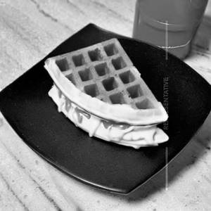 Spaghetti Cheese Waffles