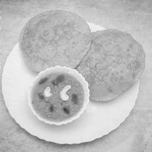 Cholar Dal With Kadaisutir Kachori (2pcs)