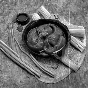 Pan Fried Veg Rogan Josh Sauce Momos