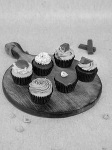 Premium Assorted Cupcakes Box