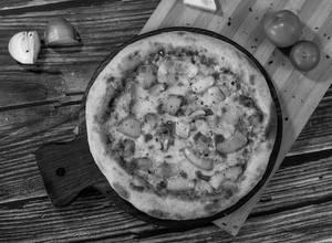 Onion Pizza