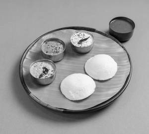 Dinner Idli ( 2 Pcs ) (Served with Sambar)