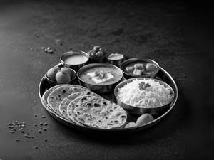 Paneer Matar Masala Thali