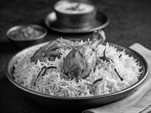 Lucknowi Chicken Dum Biryani