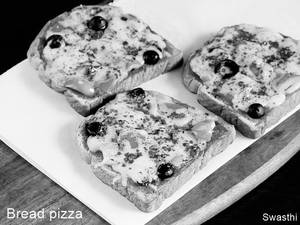 Bread Pizza