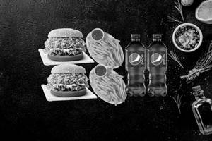 2 Spicy Chicken Burger + 2 Salted Fries + 2 Pepsi