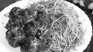 Veg Manchurian Gravy With Veg Chowmein Combo