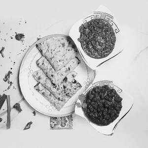 Kulcha With Chole And Dal Makhani