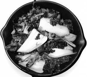 Mokro Pet-se (black Mushroom & Greens)