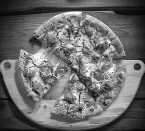Chicken Pizza [Serves 2 ]