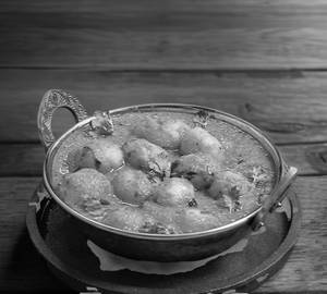 Dum Aloo Hyderabadi