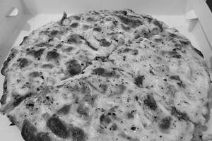 Mushroom pizza [mozzarella cheese]