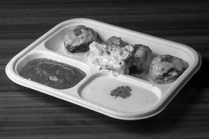Akkha Paneer Makhani Momos[8pcs]