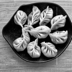 Veg kothey pan fried momos