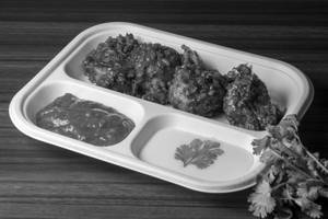 Chicken Schezwan Momos [8Pcs]