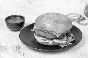 Classic Grilled Chicken Burger